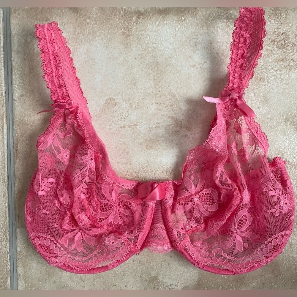Victorias Secret Gold Label Bubblegum Pink Unlined Demi Bra Ruffled Bow;size 34D